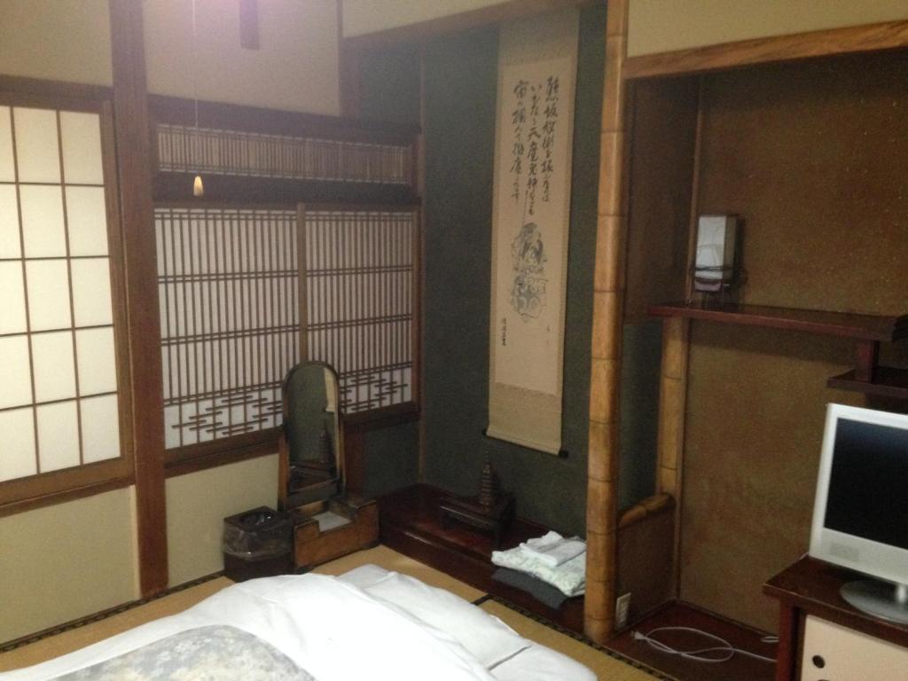 Chuokan Shimizuya Ryokan Нагано Номер фото